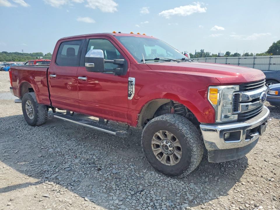 61319776 :رقم المزاد ، 1FT7W2B6XHEB52831 vin ، 2017 Ford F250 مزاد بيع