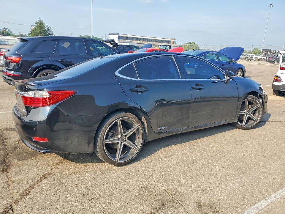 59732276 :رقم المزاد ، JTHBW1GG8D2003995 vin ، 2013 Lexus Es مزاد بيع