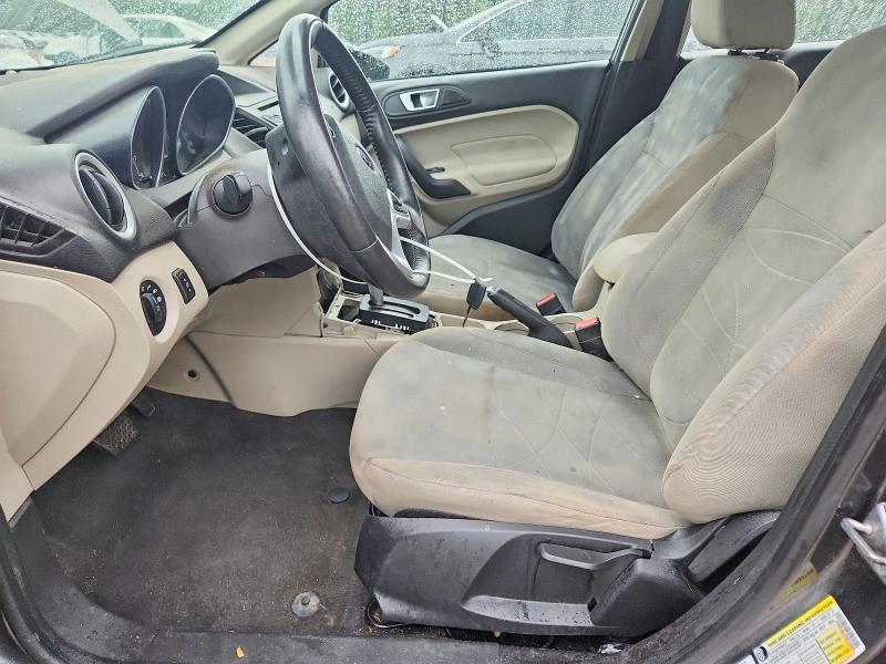 62093856 :رقم المزاد ، 3FADP4BJ7FM110369 vin ، 2015 Ford Fiesta مزاد بيع