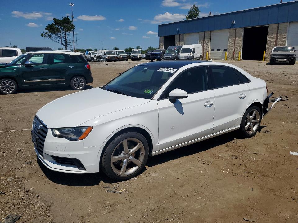 Продажа на аукционе авто 2016 Audi A3, vin: WAUB8GFF8G1083586, номер лота: 62283686
