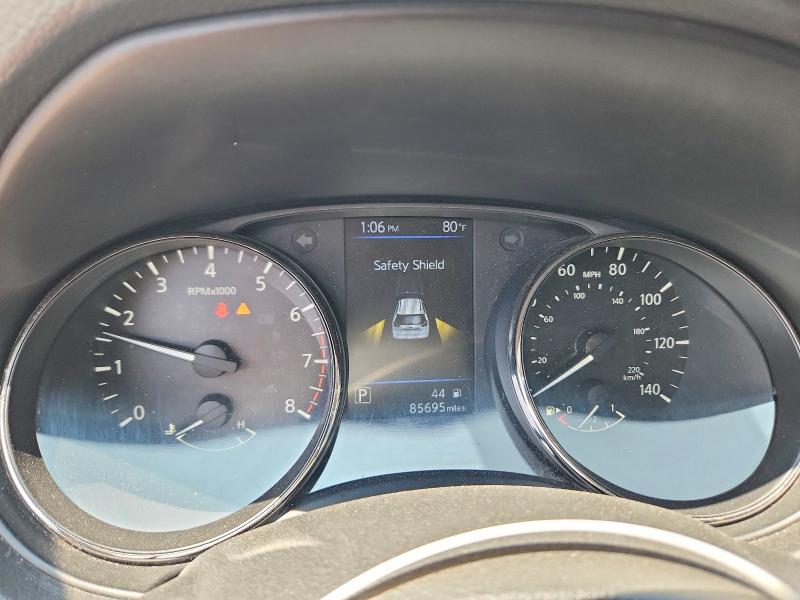 61118356 :رقم المزاد ، JN8AT2MV0JW353886 vin ، 2018 Nissan Rogue مزاد بيع
