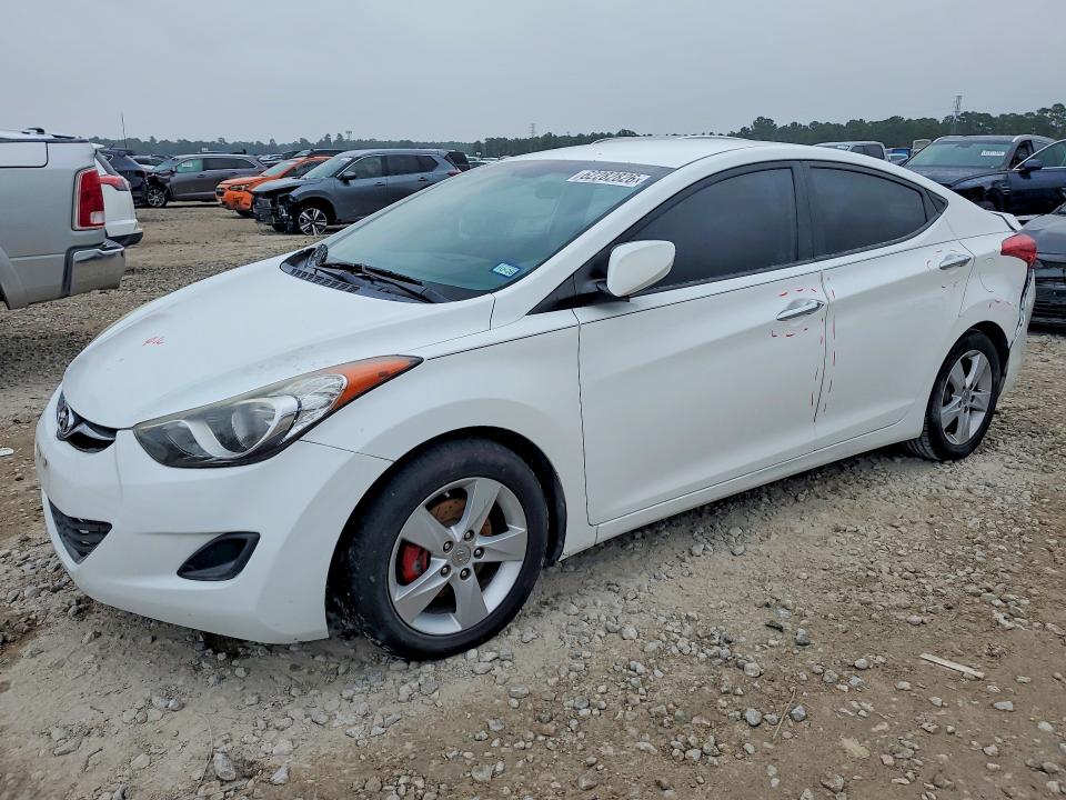 2013 Hyundai Elantra მანქანა იყიდება აუქციონზე, vin: 5NPDH4AE4DH428352, აუქციონის ნომერი: 62282826