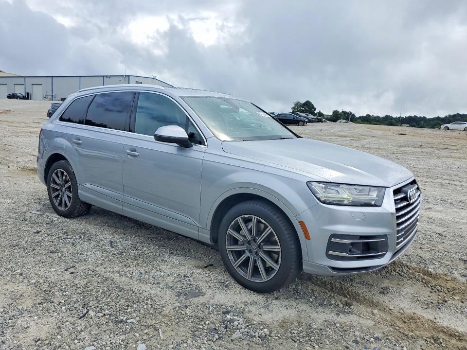 2018 Audi Q7 მანქანა იყიდება აუქციონზე, vin: WA1VAAF7XJD011332, აუქციონის ნომერი: 61082766