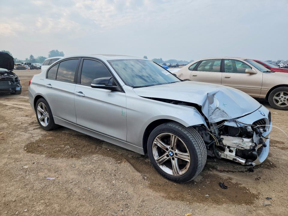 61587486 :رقم المزاد ، WBA3B5G54FNS13273 vin ، 2015 Bmw 328 مزاد بيع