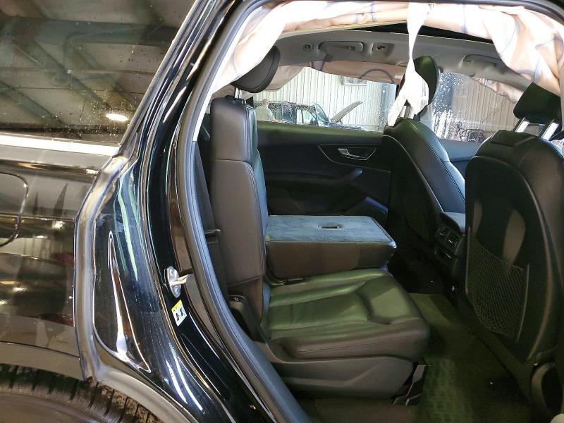 60553436 :رقم المزاد ، WA1LAAF78JD017671 vin ، 2018 Audi Q7 مزاد بيع
