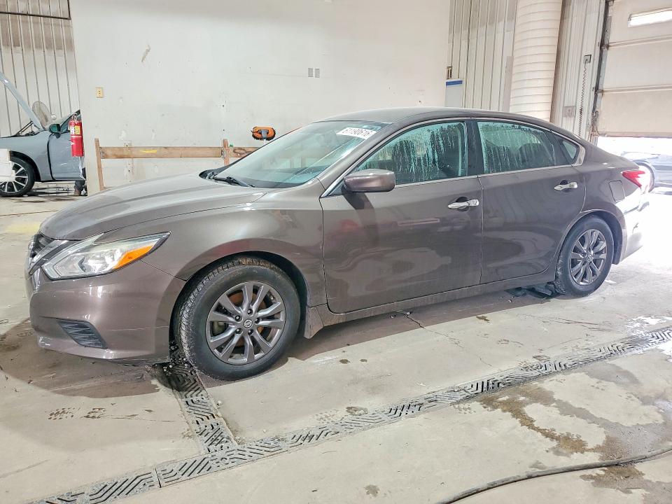 Продаж на аукціоні авто 2016 Nissan Altima, vin: 1N4AL3AP9GC202570, номер лоту: 61190616