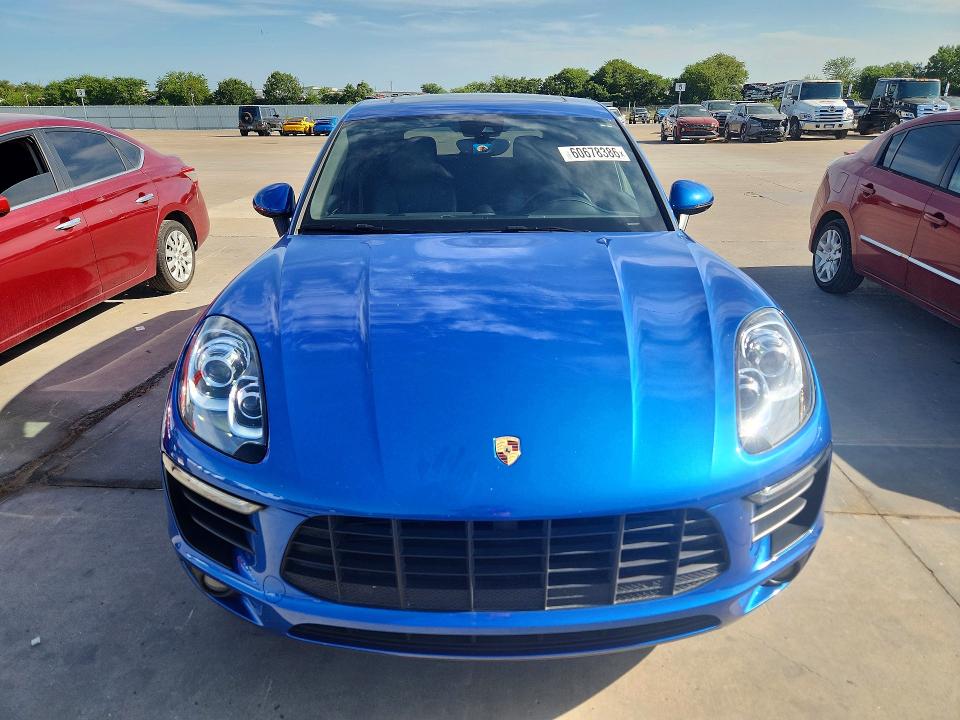 60678386 :رقم المزاد ، WP1AA2A54HLB83936 vin ، 2017 Porsche Macan مزاد بيع