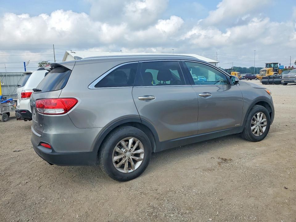 62960366 :رقم المزاد ، 5XYPGDA30GG060567 vin ، 2016 Kia Sorento مزاد بيع