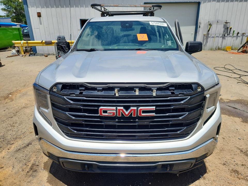 57508306 :رقم المزاد ، 3GTPUAEK3NG541663 vin ، 2022 Gmc Sierra مزاد بيع