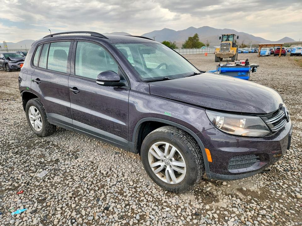 2016 Volkswagen Tiguan მანქანა იყიდება აუქციონზე, vin: WVGBV7AX3GW592236, აუქციონის ნომერი: 62650186
