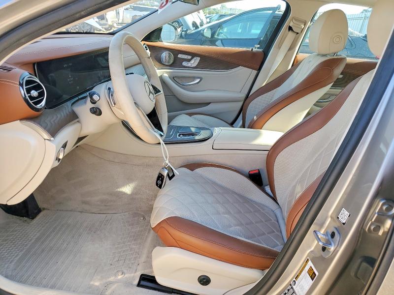 Продажа на аукционе авто 2022 Mercedes-benz E, vin: W1KZF8EB4NB029467, номер лота: 61039026