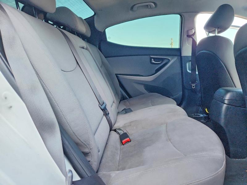 60705296 :رقم المزاد ، 5NPDH4AE8FH609893 vin ، 2015 Hyundai Elantra مزاد بيع