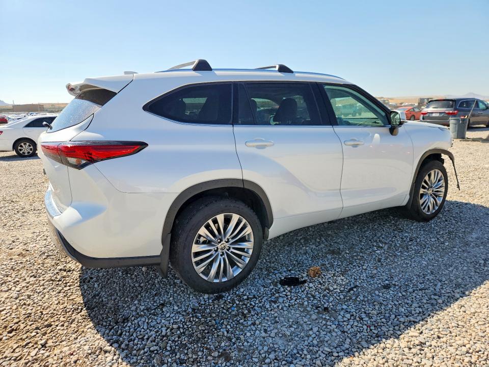 63214036 :رقم المزاد ، 5TDKDRAH3PS509514 vin ، 2023 Toyota Highlander مزاد بيع