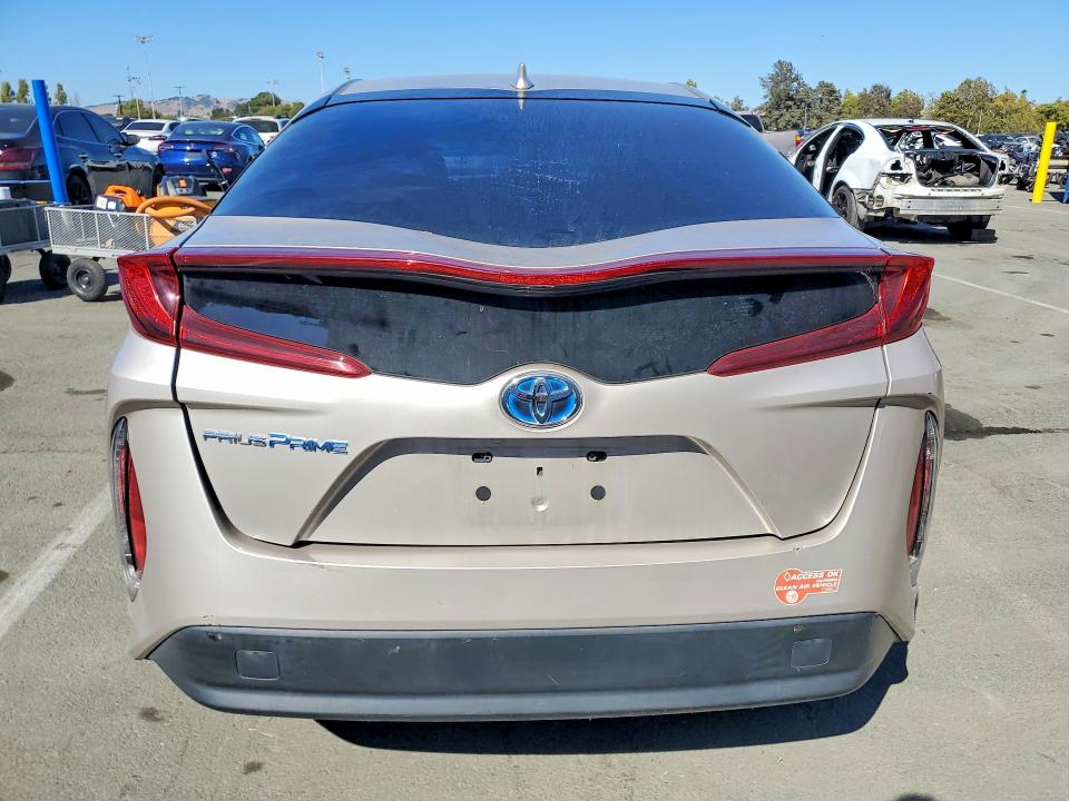 Продажа на аукционе авто 2017 Toyota Prius Prime, vin: JTDKARFP5H3060638, номер лота: 62821736