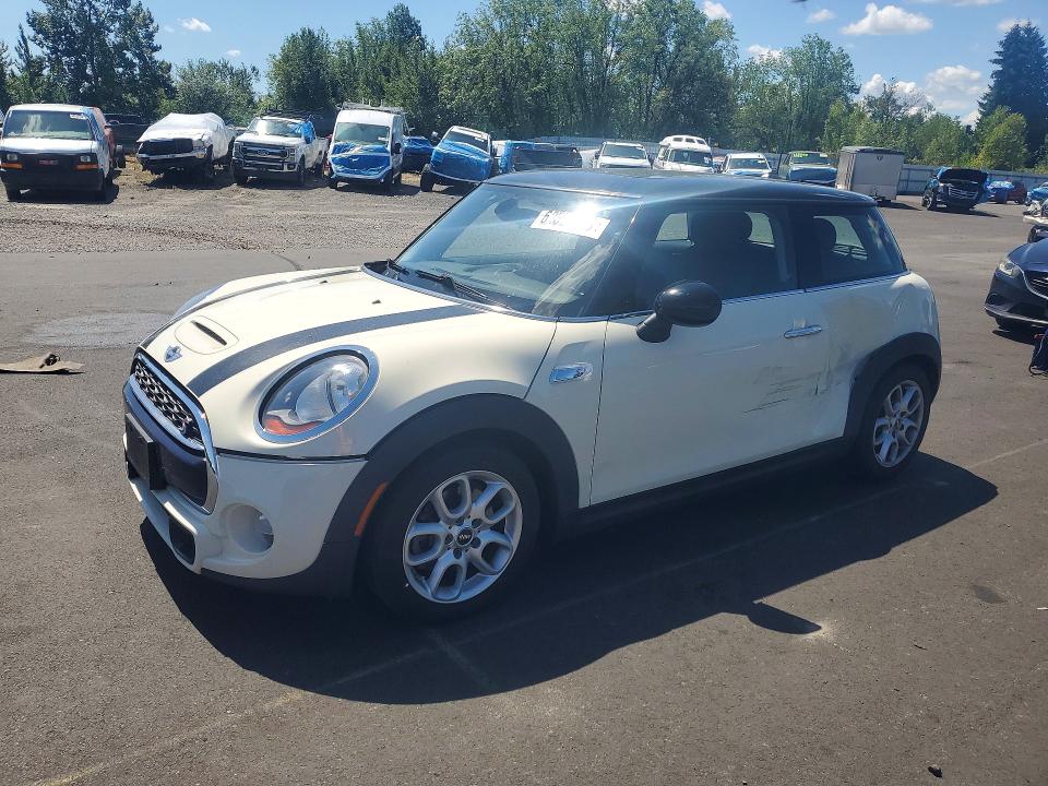 Продажа на аукционе авто 2015 Mini Cooper, vin: WMWXP7C51F2A58528, номер лота: 62351076