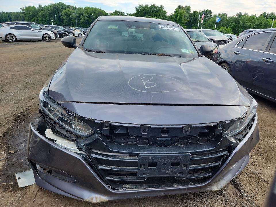 Продажа на аукционе авто 2018 Honda Accord, vin: 1HGCV1F3XJA215288, номер лота: 60611856