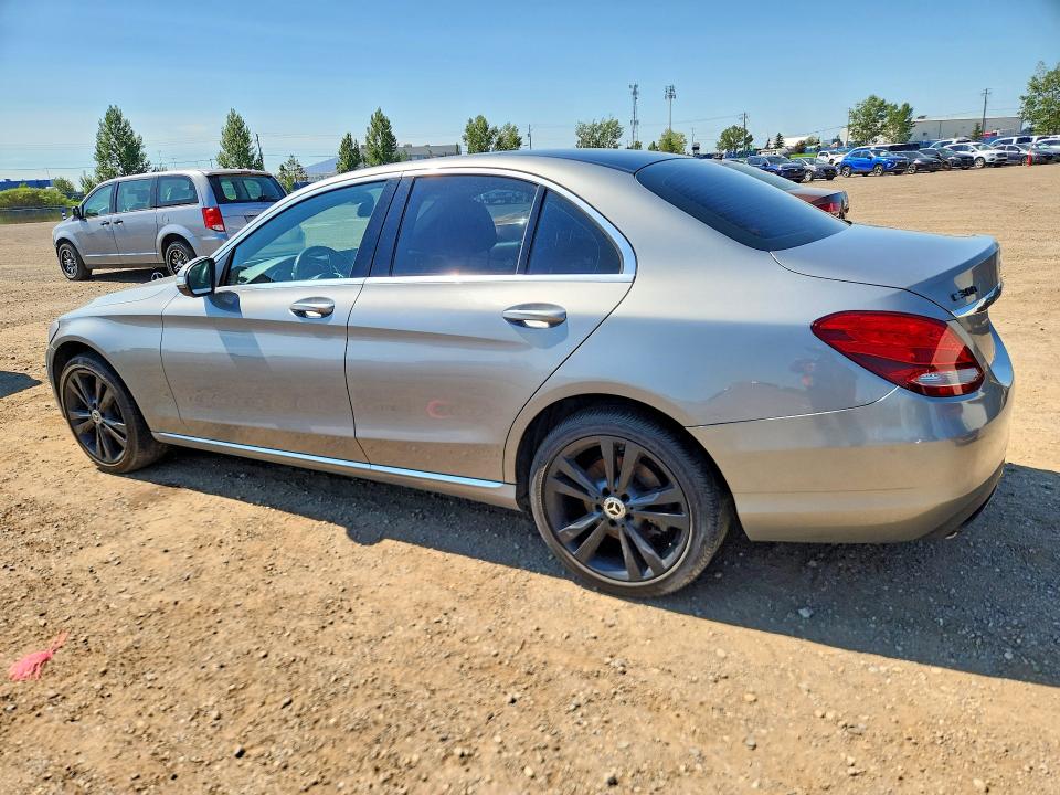 61179706 :رقم المزاد ، 55SWF4KBXFU029660 vin ، 2015 Mercedes-benz C مزاد بيع