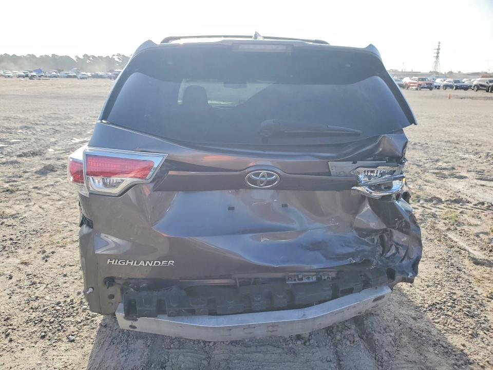 Продажа на аукционе авто 2015 Toyota Highlander, vin: 5TDKKRFH9FS074625, номер лота: 61220276
