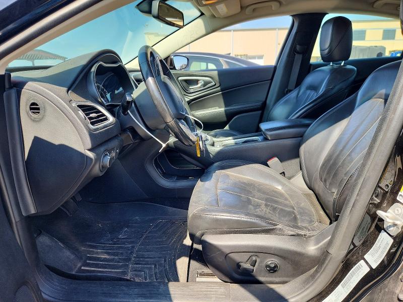 2017 Chrysler 200 მანქანა იყიდება აუქციონზე, vin: 1C3CCCABXHN504483, აუქციონის ნომერი: 61963526