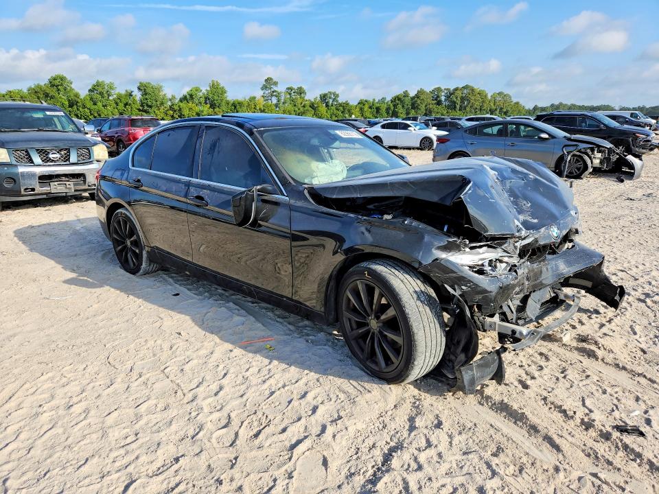 62966116 :رقم المزاد ، WBA8D9G53JNU69436 vin ، 2018 Bmw 330 مزاد بيع