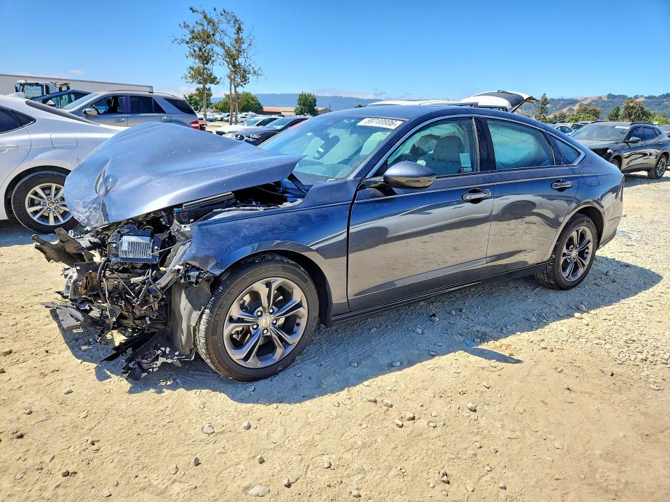 59740806 :رقم المزاد ، 1HGCY2F63SA017208 vin ، 2025 Honda Accord مزاد بيع