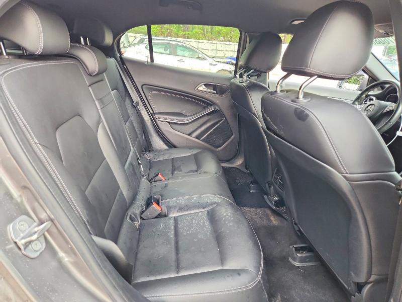 61376086 :رقم المزاد ، WDCTG4EBXJJ489538 vin ، 2018 Mercedes-benz Gla مزاد بيع