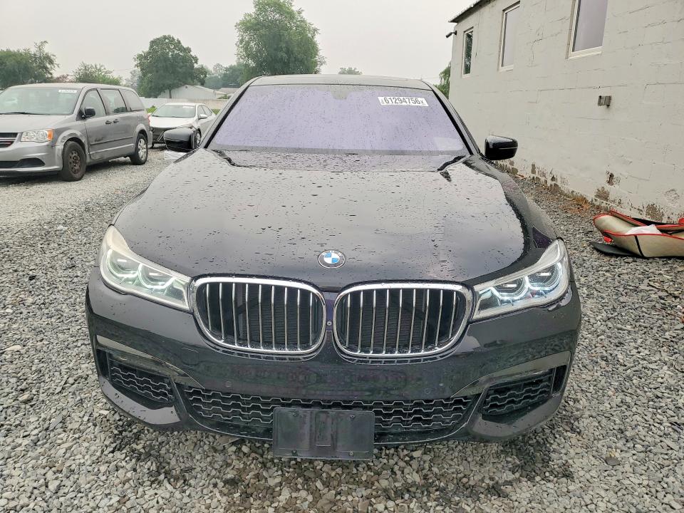61294756 :رقم المزاد ، WBA7B0C51GG526975 vin ، 2016 Bmw 750 مزاد بيع