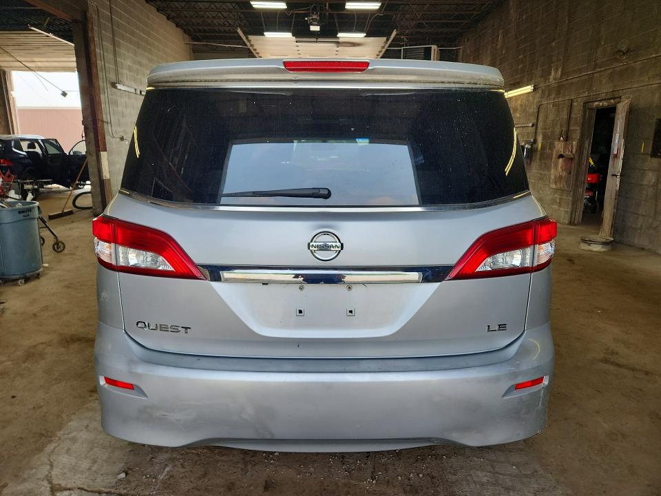 61690506 :رقم المزاد ، JN8AE2KP5B9005788 vin ، 2011 Nissan Quest مزاد بيع
