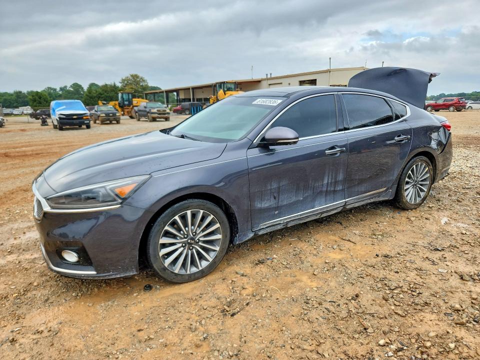 61682836 :رقم المزاد ، KNALC4J14H5085584 vin ، 2017 Kia Cadenza مزاد بيع