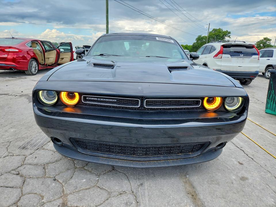60894586 :رقم المزاد ، 2C3CDZAG0HH639525 vin ، 2017 Dodge Challenger مزاد بيع