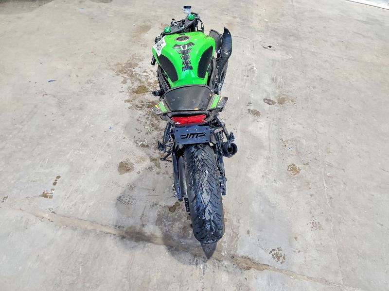 63235146 :رقم المزاد ، JKBZXJE18JA027099 vin ، 2018 Kawasaki Zx6r مزاد بيع