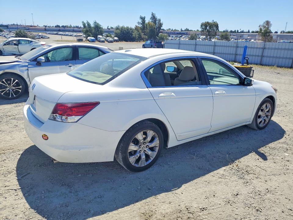 Продажа на аукционе авто 2008 Honda Accord, vin: 1HGCP26898A067026, номер лота: 62701546