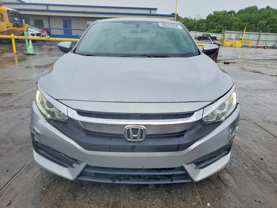Продаж на аукціоні авто 2018 Honda Civic, vin: 2HGFC4B50JH303120, номер лоту: 60642866