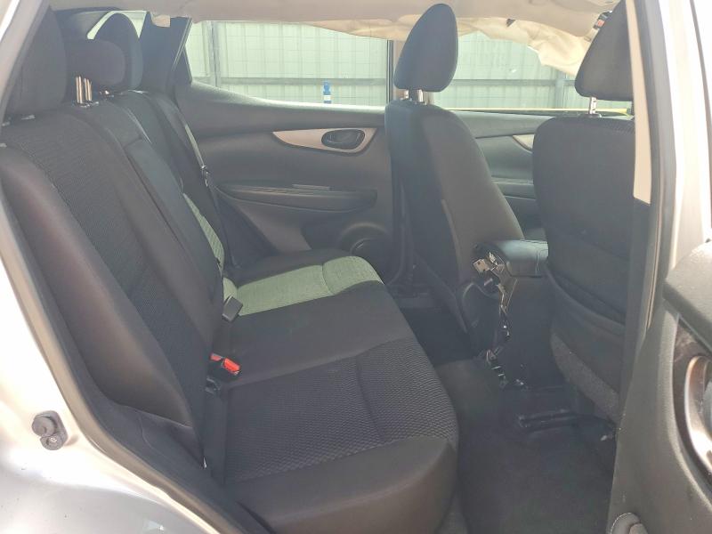 62248476 :رقم المزاد ، JN1BJ1CR7JW261844 vin ، 2018 Nissan Rogue Sport مزاد بيع