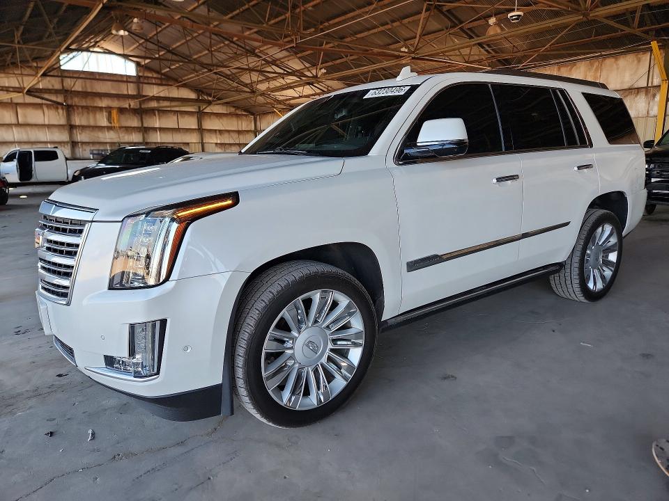 63230496 :رقم المزاد ، 1GYS4DKJ8JR256369 vin ، 2018 Cadillac Escalade مزاد بيع