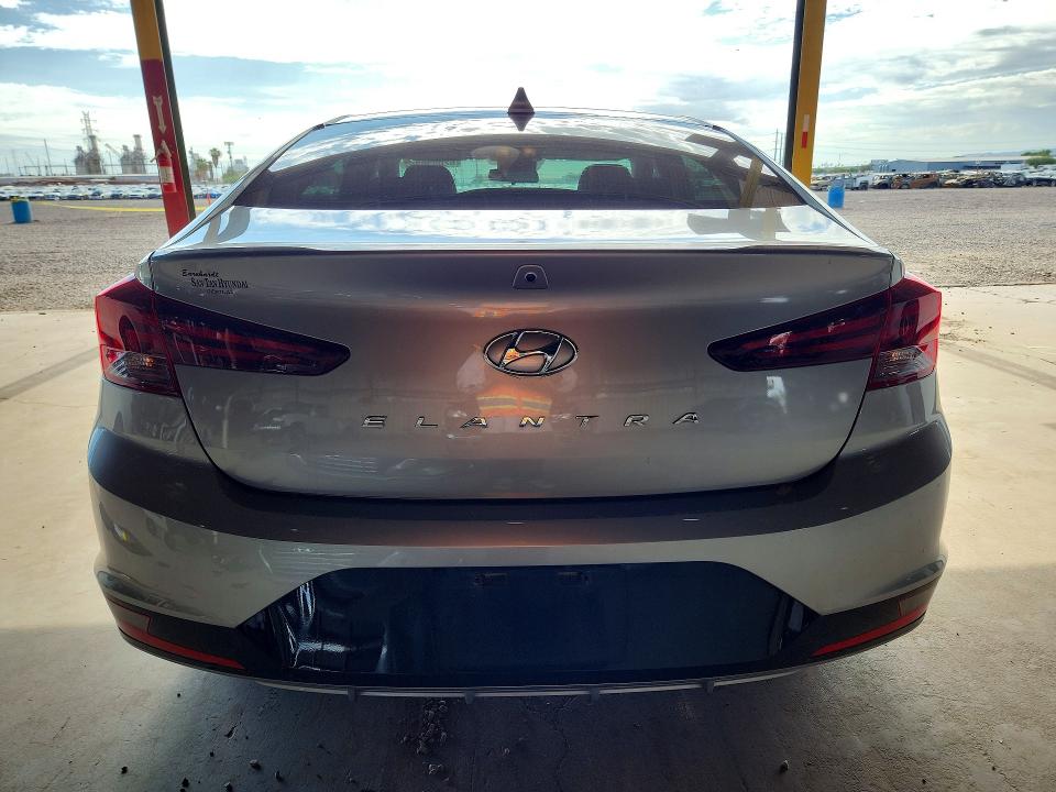 2020 Hyundai Elantra მანქანა იყიდება აუქციონზე, vin: 5NPD84LF0LH592878, აუქციონის ნომერი: 62083636