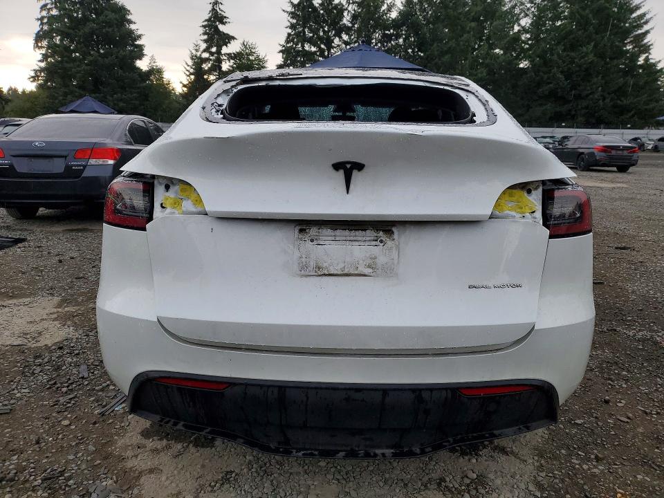 2023 Tesla Model Y მანქანა იყიდება აუქციონზე, vin: 7SAYGDEEXPF682572, აუქციონის ნომერი: 60808256