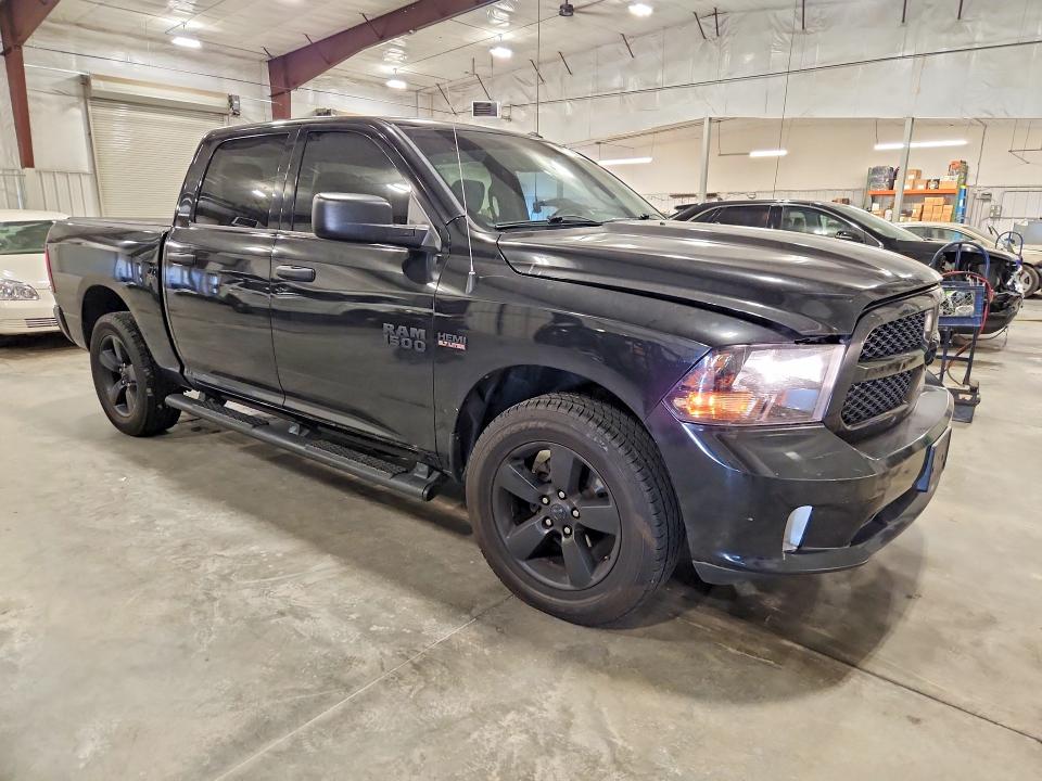60774066 :رقم المزاد ، 3C6RR7KT7GG183908 vin ، 2016 Ram 1500 مزاد بيع