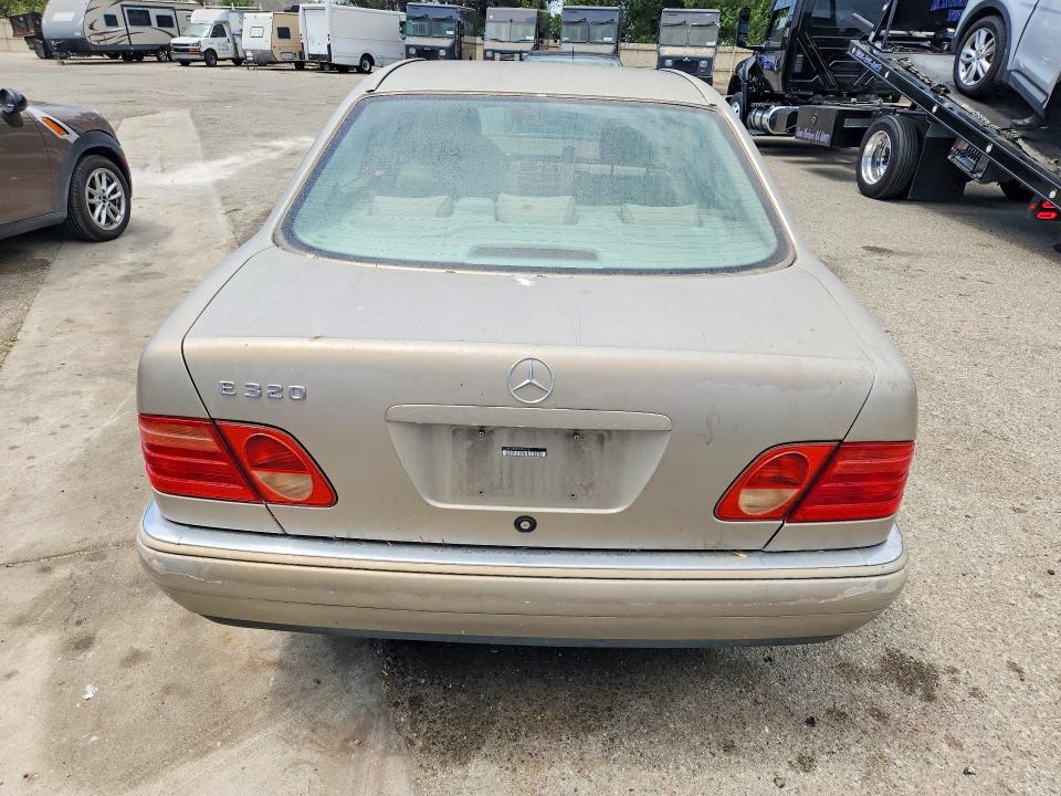 Продажа на аукционе авто 1999 Mercedes-benz E, vin: WDBJF65H3XA900947, номер лота: 61052276