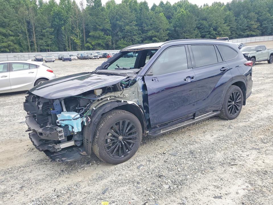 2026 Toyota Highlander მანქანა იყიდება აუქციონზე, vin: 5TDKDRBH4TS597546, აუქციონის ნომერი: 60631306