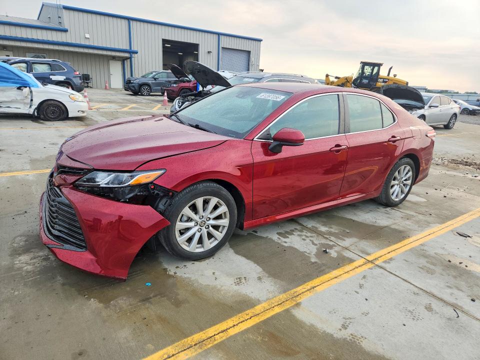 Продажа на аукционе авто 2020 Toyota Camry, vin: 4T1C11AKXLU963366, номер лота: 61397056