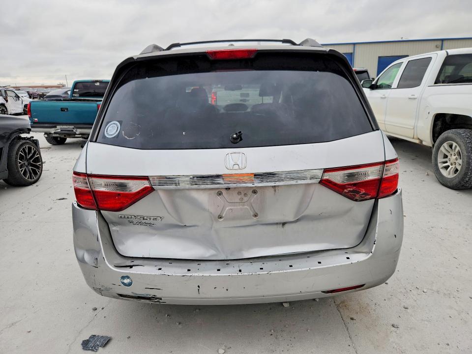 62272946 :رقم المزاد ، 5FNRL5H68BB001812 vin ، 2011 Honda Odyssey مزاد بيع