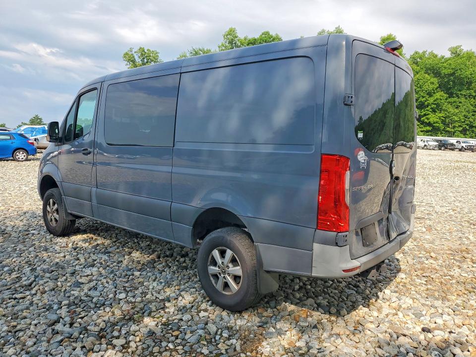 41635066 :رقم المزاد ، W1W4EBVY2MT060111 vin ، 2021 Mercedes-benz Sprinter مزاد بيع