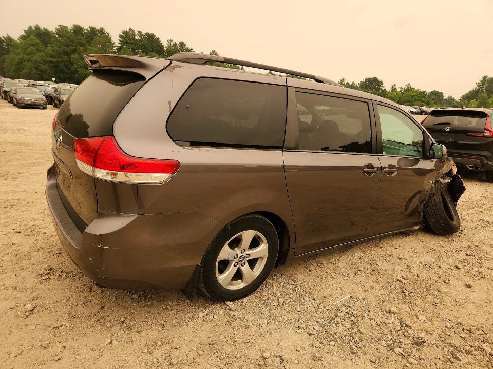 Aukcja sprzedaży 2013 Toyota Sienna, vin: 5TDKK3DC6DS300931, numer aukcji: 60449846
