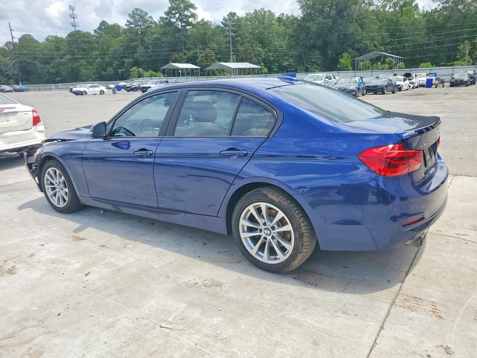 61079166 :رقم المزاد ، WBA8E5G31HNU43853 vin ، 2017 Bmw 320 مزاد بيع