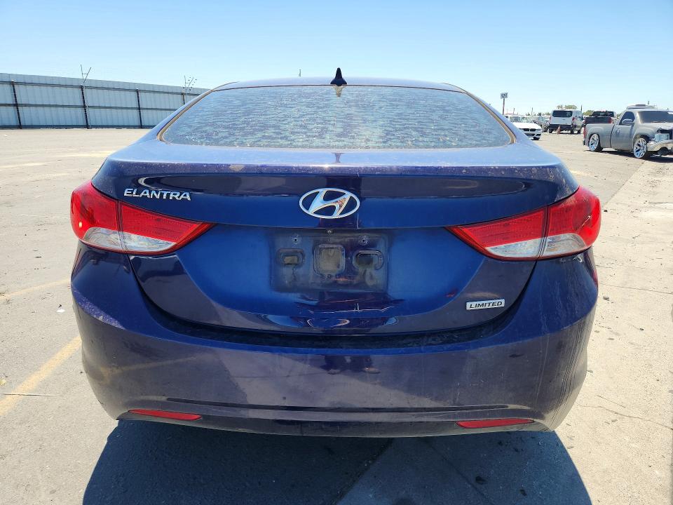 2013 Hyundai Elantra მანქანა იყიდება აუქციონზე, vin: 5NPDH4AE4DH217846, აუქციონის ნომერი: 59402406