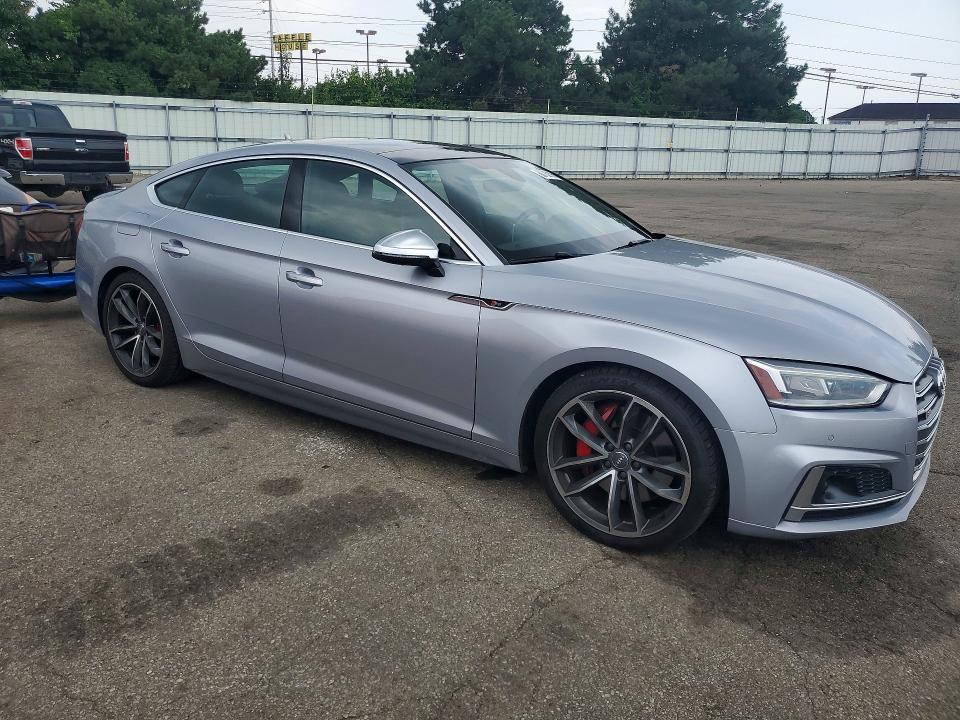 Продажа на аукционе авто 2018 Audi S5, vin: WAUC4CF51JA009918, номер лота: 60782196
