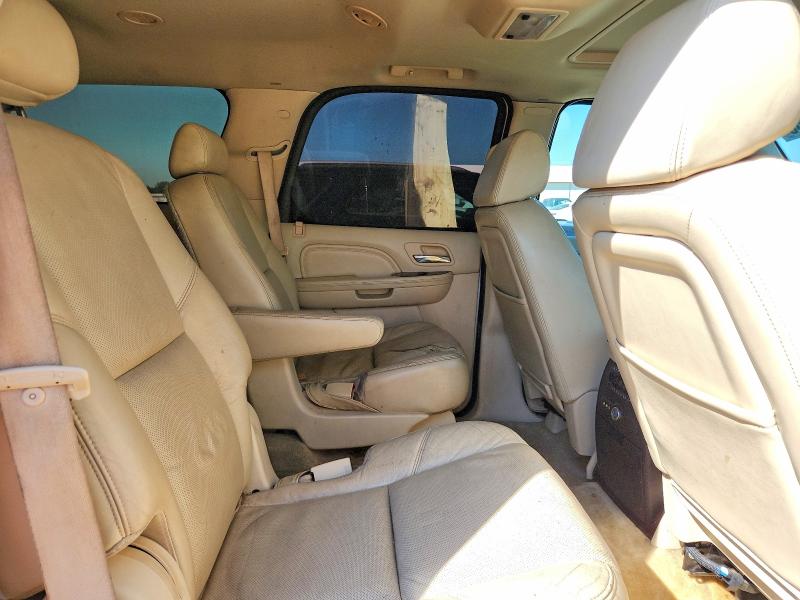 60596446 :رقم المزاد ، 1GYFK63868R244004 vin ، 2008 Cadillac Escalade مزاد بيع