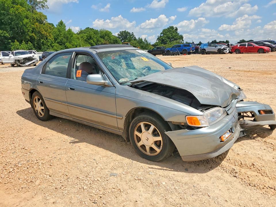 1994 Honda Accord მანქანა იყიდება აუქციონზე, vin: 1HGCD5650RA154413, აუქციონის ნომერი: 60479016
