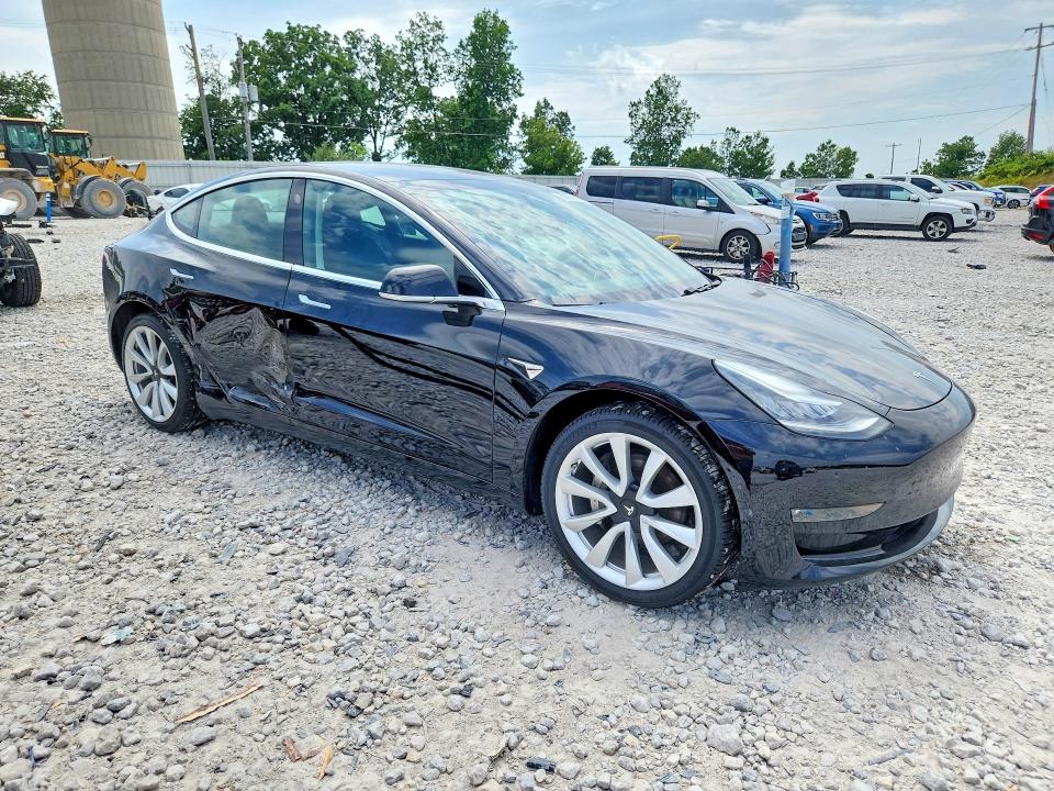 Продаж на аукціоні авто 2019 Tesla Model 3, vin: 5YJ3E1EAXKF409813, номер лоту: 60036126